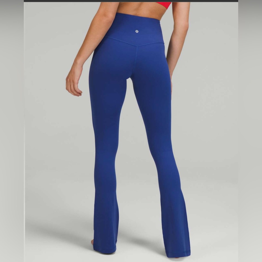 Authentic Lululemon flared tights. Gives a flattering look. vibrant colour. NWT